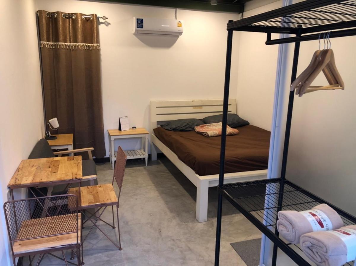 Bluefin Guesthouse Bangkok Exteriör bild