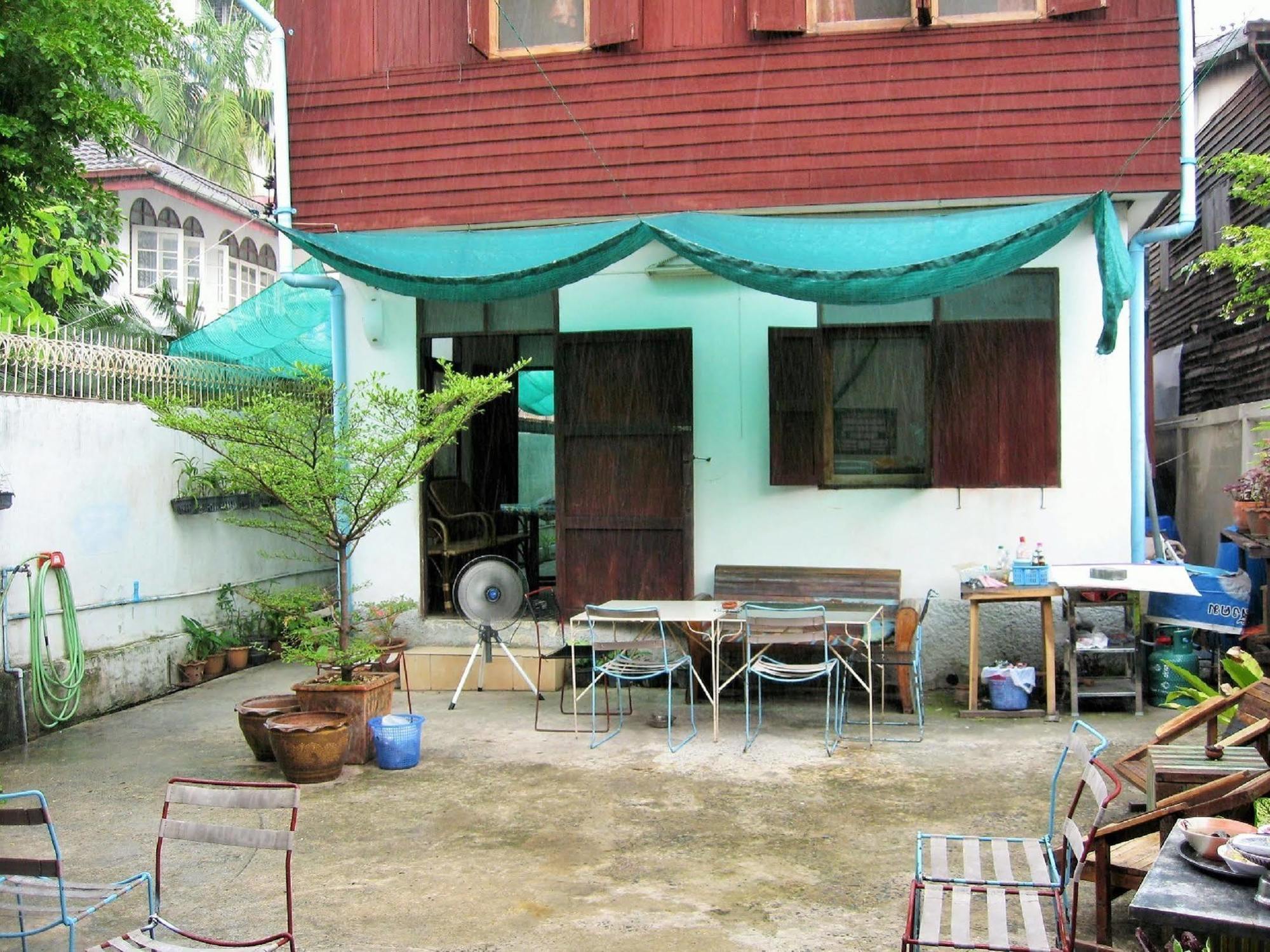 Bluefin Guesthouse Bangkok Exteriör bild