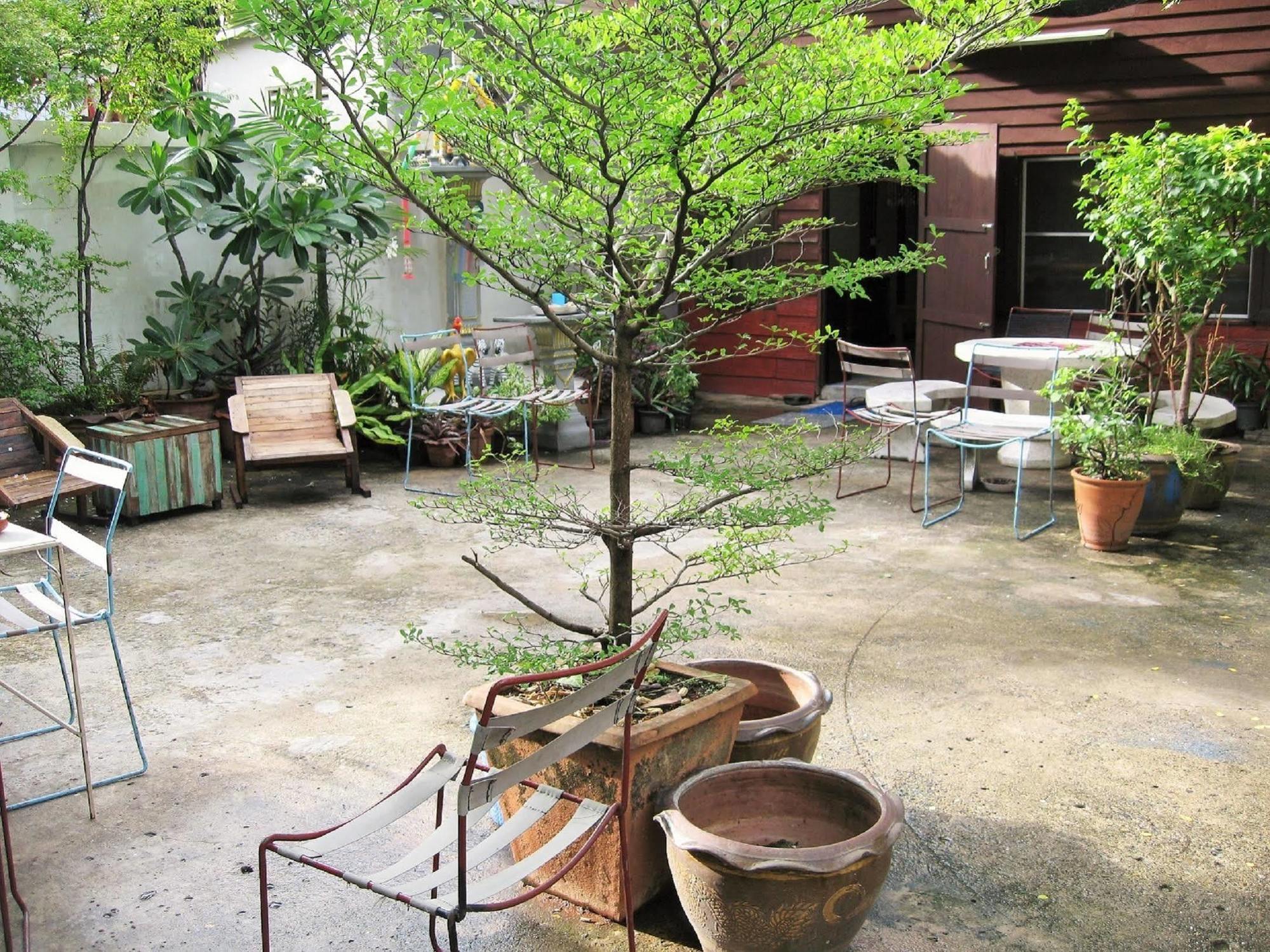 Bluefin Guesthouse Bangkok Exteriör bild